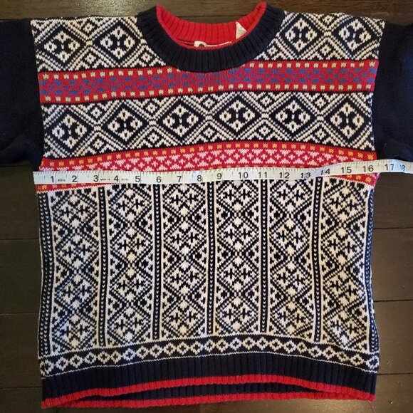 Vintage Scandinavian Children's Sweater ❄️🧶 - Picture 3 of 8